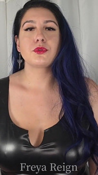 Findom tě požádá, abys vykouřila ptáka
