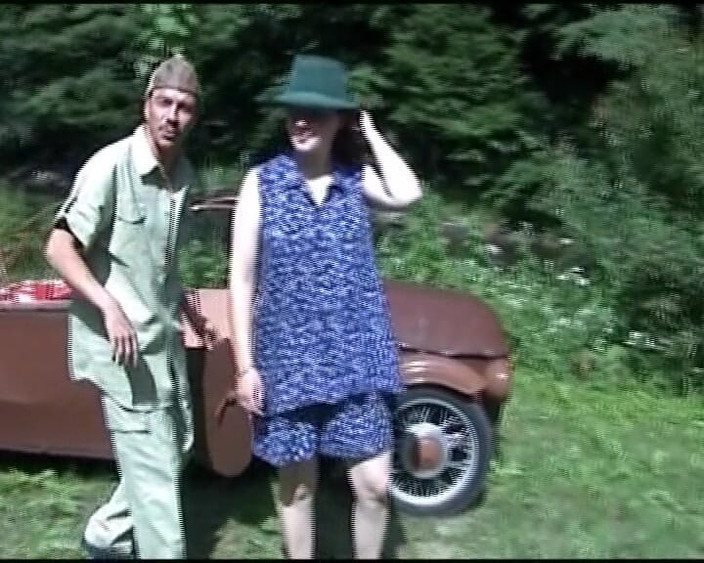 German's Old Chicks: Dam från Tyskland blev knullad utomhus i denna amatör