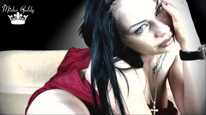 Goddess Misha Goldy: Il piacere di essere il nostro schiavo cornuto