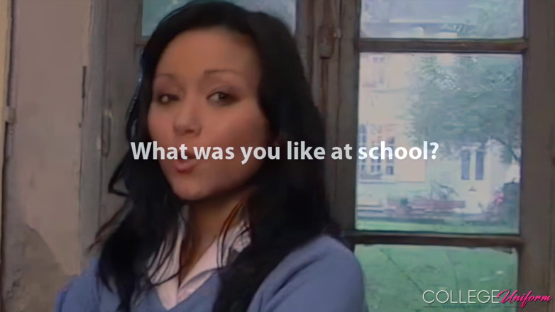 College Uniform: Entrevista com Lily S