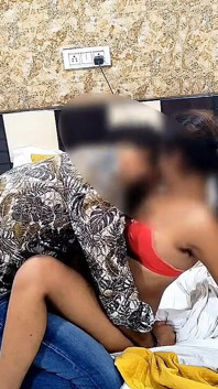 Parte -1 video di sesso in luna di miele di una coppia indiana appena sposata