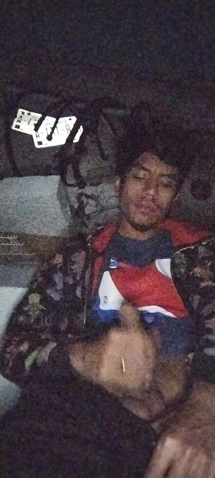 AlexAlejandro13: Wielki kutas