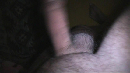 UsUsa: Ballbusting close up