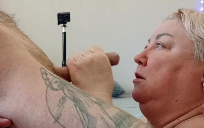 Zona901: A Friend Gave a Deep Blowjob and Got Cum in...