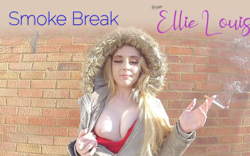 Ellie Louise VR: Ellie Louise - Smoking Break | Faphouse
