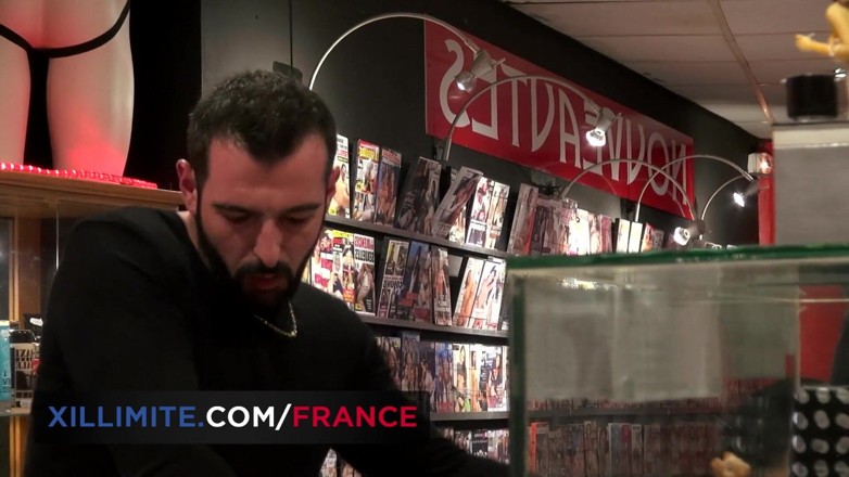 Made In France: Cougar Ania yang cantik tahu cara memuaskan pelanggannya