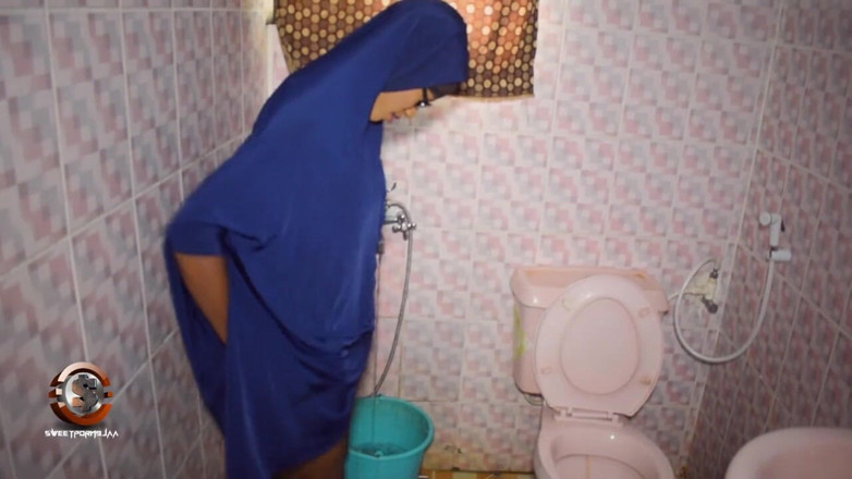 Tusweet9ja: Hijab teen got her anal stretched out by a long...