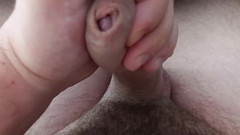 Uhri: Záběr zblízka na výstřik