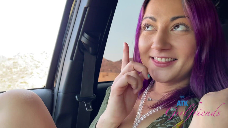 Classic ATK Girlfriends: Data wirtualna