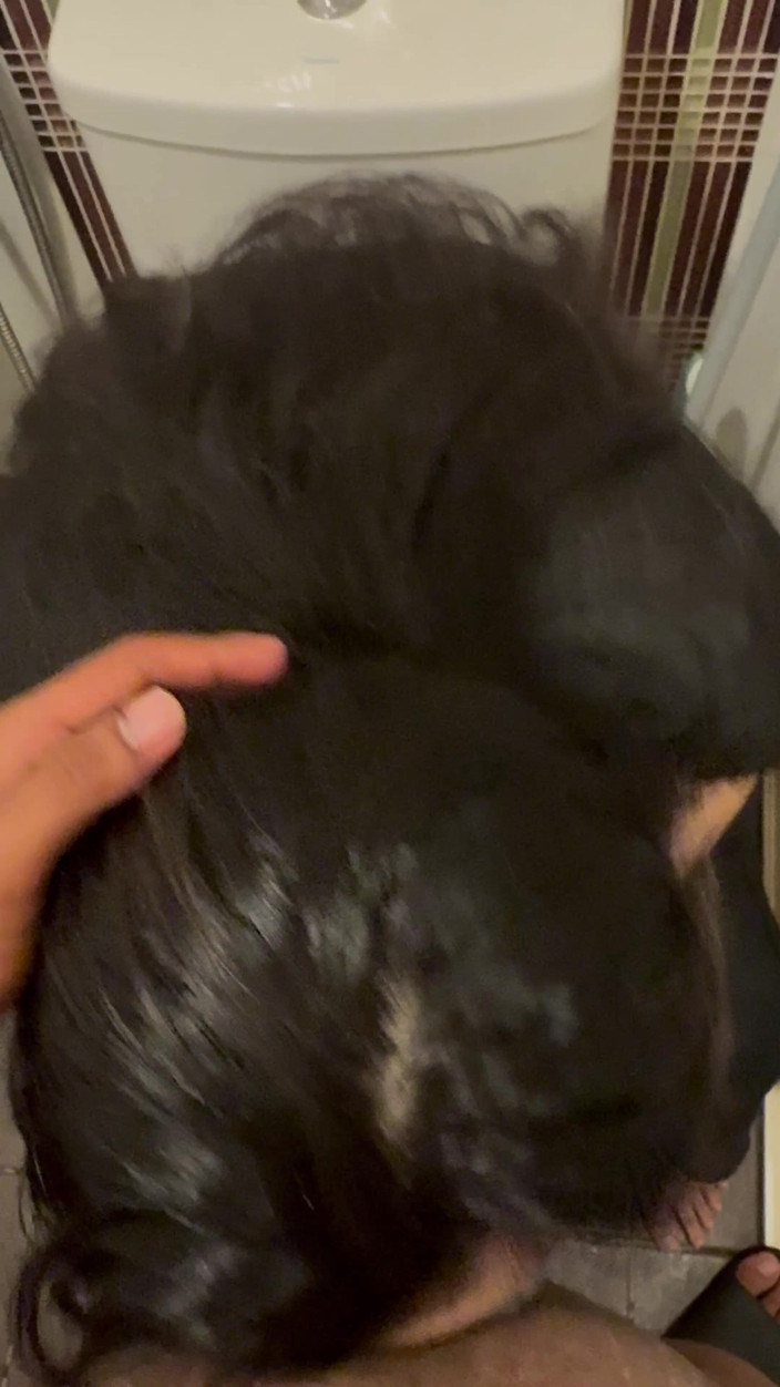 Mommy Puchong: È passata un po' di tempo da questo grosso cazzo...