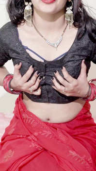 Priya tia na siririca vídeo de esguicho e orgasmo e depois disso também em hindi claro