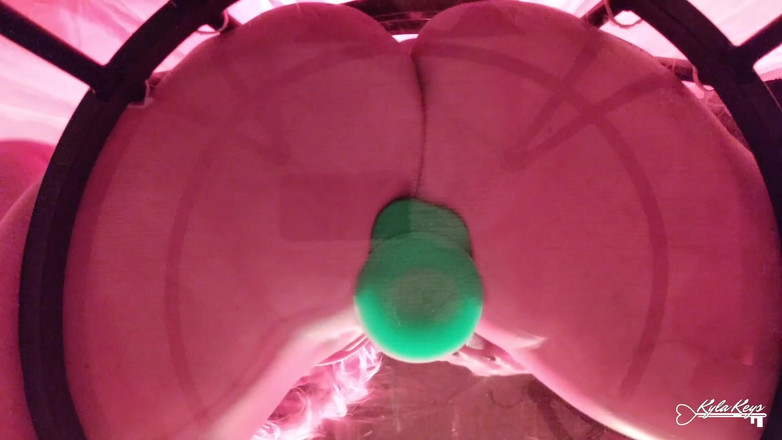 Kyla Keys: O vedere din partea de jos