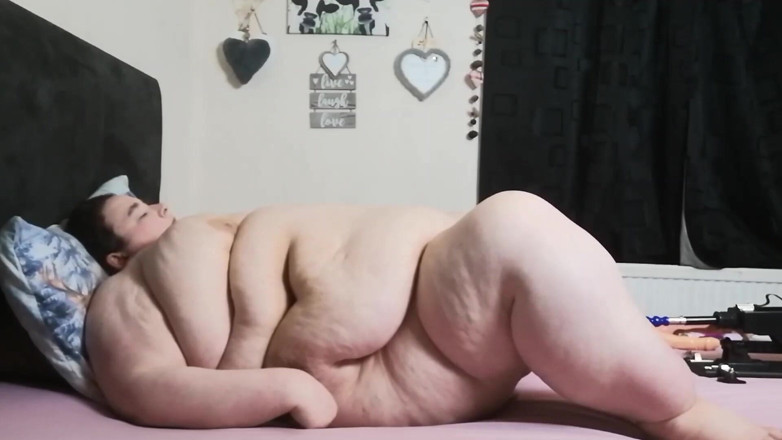 SSBBWLadyBrads: Fuck machine side on view