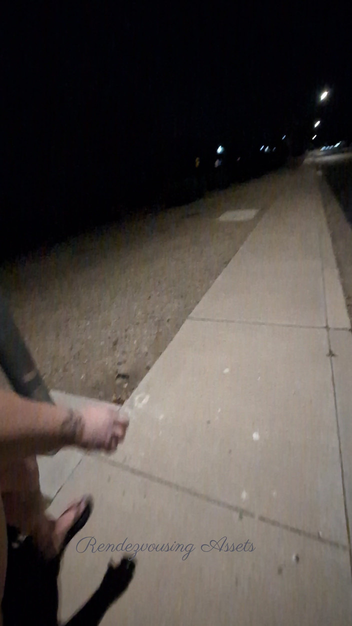 Rendezvousing Assets: Berjalan Bogel Lewat Malam!