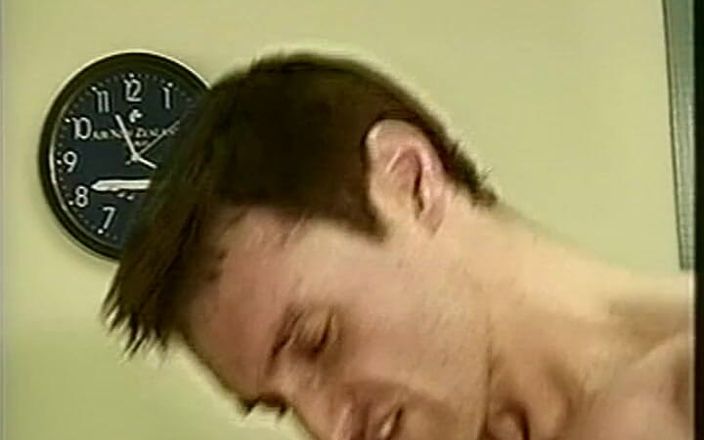 Gay RetroX VHS: Des hommes avides d’eau 1