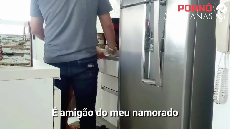 Julia Carioca: 남편 친구가 저를 먹었어요