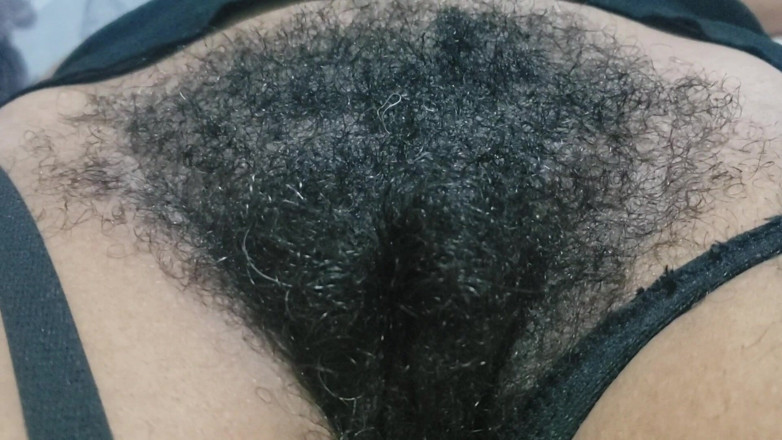 Lovemina: Pasó alrededor de pareja, coño peludo caliente de milf en...