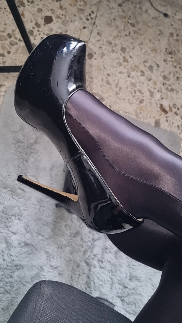 Sexy shinny clothes: POV Preto Líquido Meias De Seda Conn Transparente Calcinha