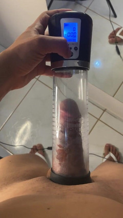 Greedy truck: Sání jeho vlastního ptáka a sledování, jak monstrum roste