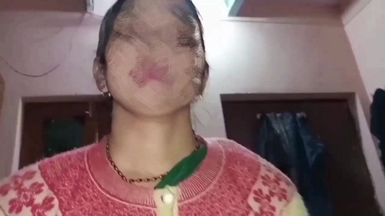 Village studio: Üvey kız kardeşi yatak odasında yalnızken kovboy kız ve sert...