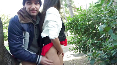 Kinky Angels: Chica cachonda follando una gran polla