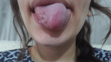 AmayaMori: Adik tiri India menunjukkan saya ke dalam mulutnya lidah dan...