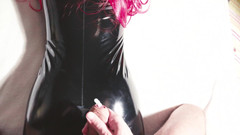Jay_kate: Zrzavá milfka v latexu ošukaná ve náchylné kostě - 4K POV video