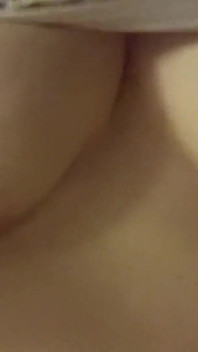 Bbwbootyful dirtytalk drückt meine großen möpse und lutscht mein didlo