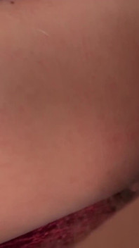 입에 사정하고 내가 섹스하는 동안 내 엉덩이에서 정액을 삼켜!