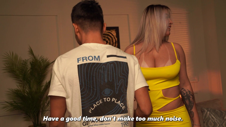 DanielaGomezz: พี่ชายต่างแม่ที่มีอวัยวะเพศดําชอบเล่นกับน้องสาวต่างแม่
