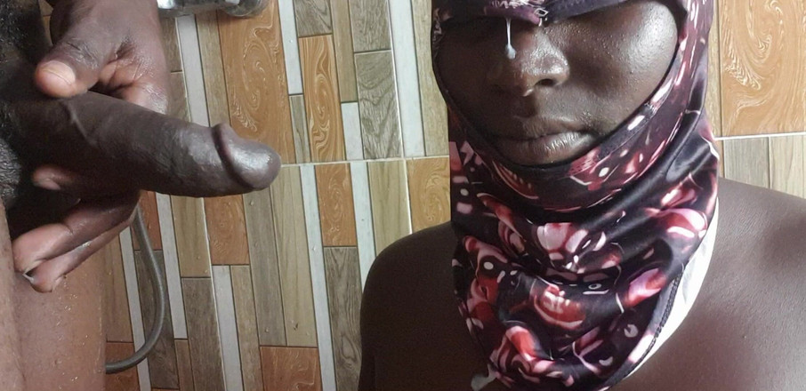 Black steel Africa: Üvey kız kardeşime derin boğazın neye benzediğini öğreniyorum ama kısa bir...