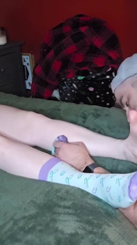 臭い靴下と足