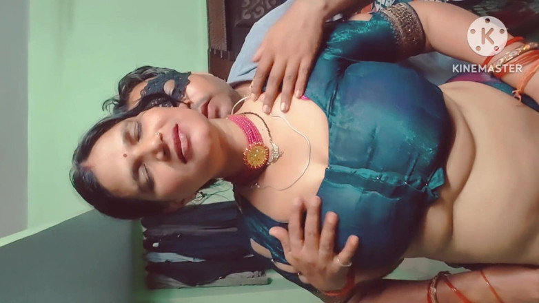 Lustykajolbhabhi: Stiefbruster und stiefschwester, romantik und sex