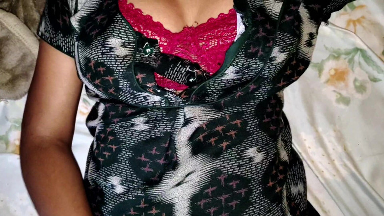 Lovelygirl456: Подивіться на дружину пальцем в її пизду