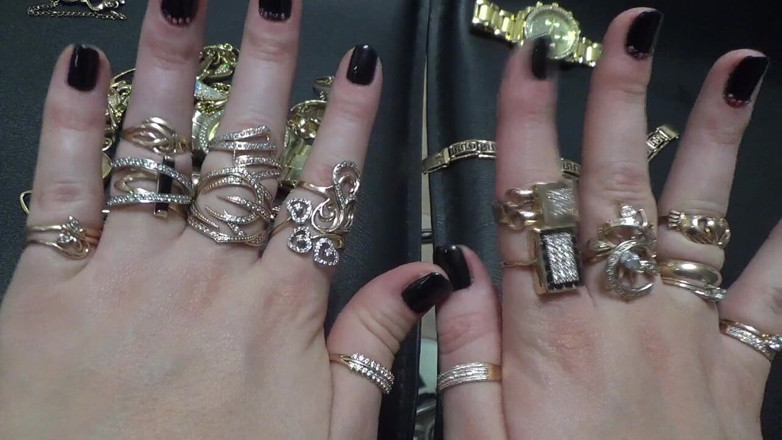 Goddess Misha Goldy: Golden jewelry and hand fetish