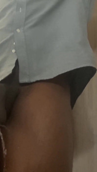 Un fan demande à faire pipi sur mon pantalon