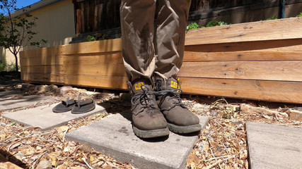 Lapetus: Flooding My Grey Boots - Část 2