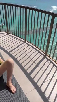 Yoga matımı otel balkonumda sıvadım ve eğlendim