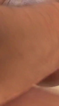 Sexy vrouw krijgt haar mond en kut hard geneukt door een man met een grote lul