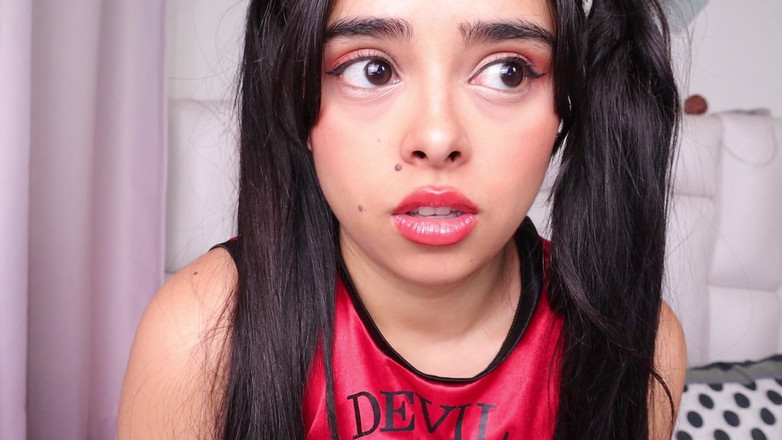 CuttieJennie: La ragazza cheerleader del Quartiere