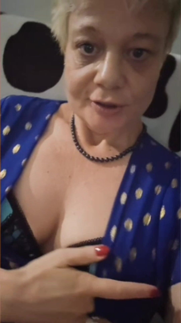Sofy13: Samling Av En Slampig MILF Som Får Kukar Fulla Av...
