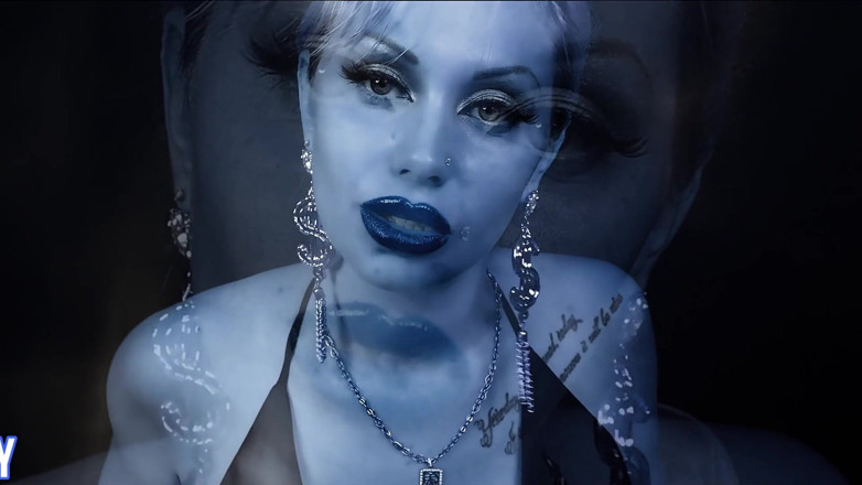 Goddess Misha Goldy: 迷人的眼神交流！操纵你并采取你虚弱的头脑是如此容易！
