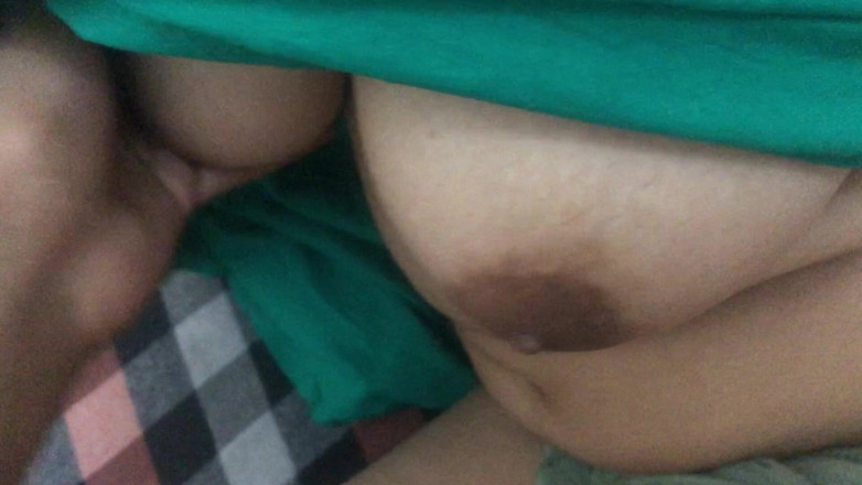 Missmaya123: On the Pretext of Helping Bhabi, the Stepbrother Got It...