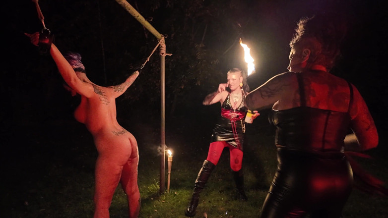 Domina Dark: Fire Breather