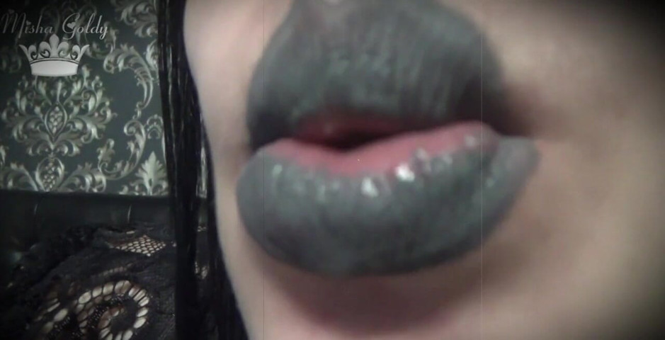 My New #lipstickfetish and Video Preview: 5 Collors for My Lips & Gummy Bears (Goddess Misha Goldy)