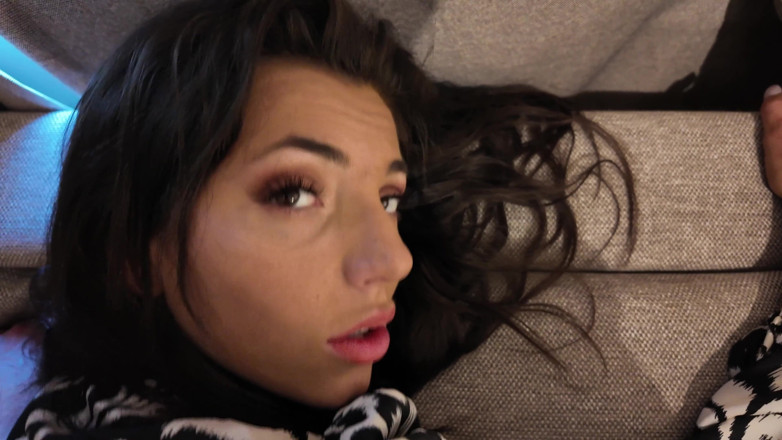 Amateur Homemade Porn: Scopo La Mia Sorellastra Amatoriale Di 18 Anni