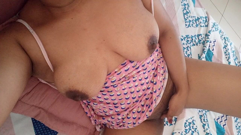 PATY PATY: Niets lekkerder dan de volle lippen masseren terwijl je het...