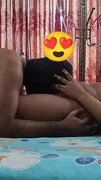 상사의 방에서 큰 엉덩이 동료를 따먹는 T-girl! 2부