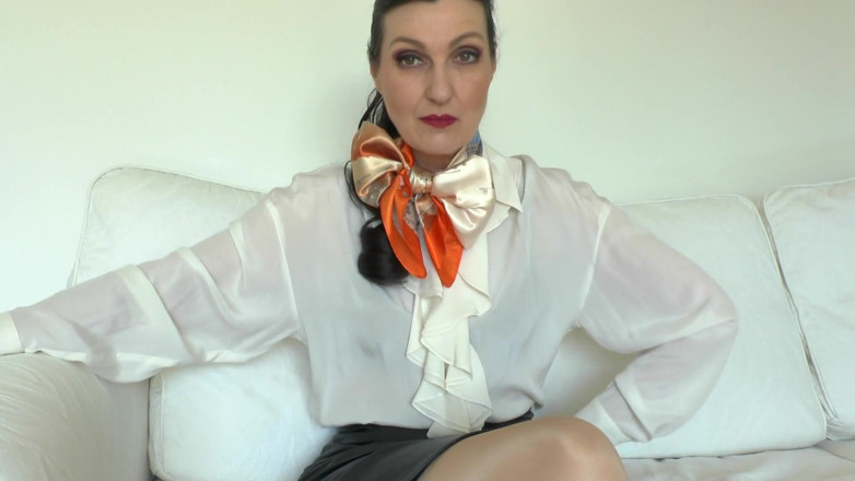Lady Victoria Valente: Külot kokluyor ve boşalıyor! Lady Victoria Valente