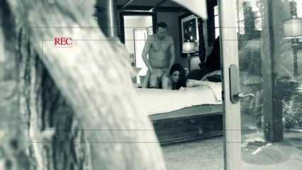 Time To Jerk Off: Podvádějící MILFka je tvrdě ošukána, zatímco manžílek je pryč